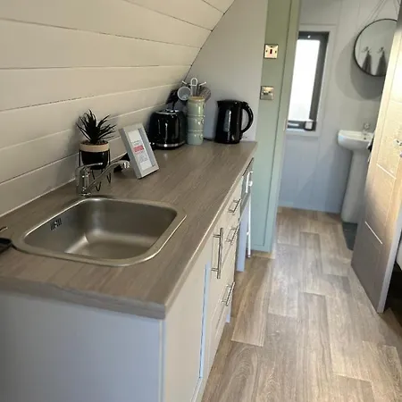 Chalet The Garden Pod With Private Hot Tub Ballymagan